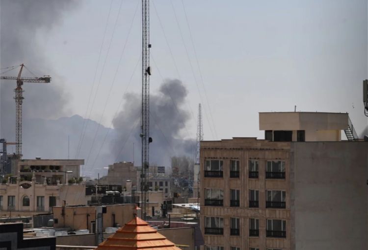 ABŞ Tehrandakı keçmiş səfirlik binasına zərbə endirib