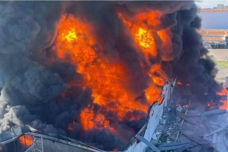 İraqda "Castrol" neft bazası PUA-larla vurulub