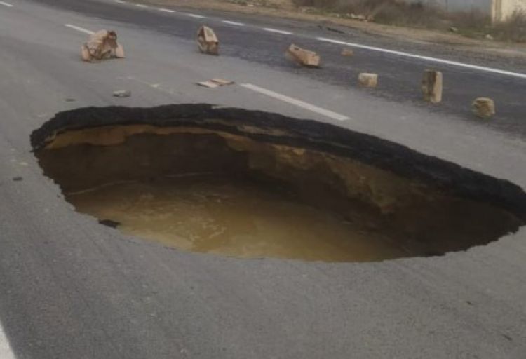 Abşeron rayonu ərazisindəki yolun çökmə səbəbi açıqlanıb