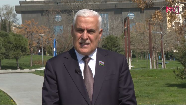 Vüqar Rəhimzadə: Naxçıvan TV həm ədəbi, həm siyasi verilişləri ilə seçilir<font color=red> - VİDEO</font>