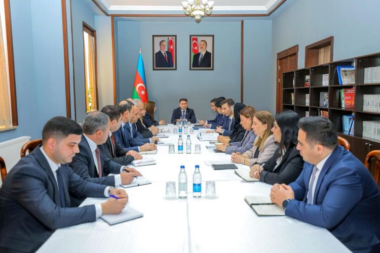 Ali Məclisin Humanitar siyasət komitəsinin iclası keçirilib