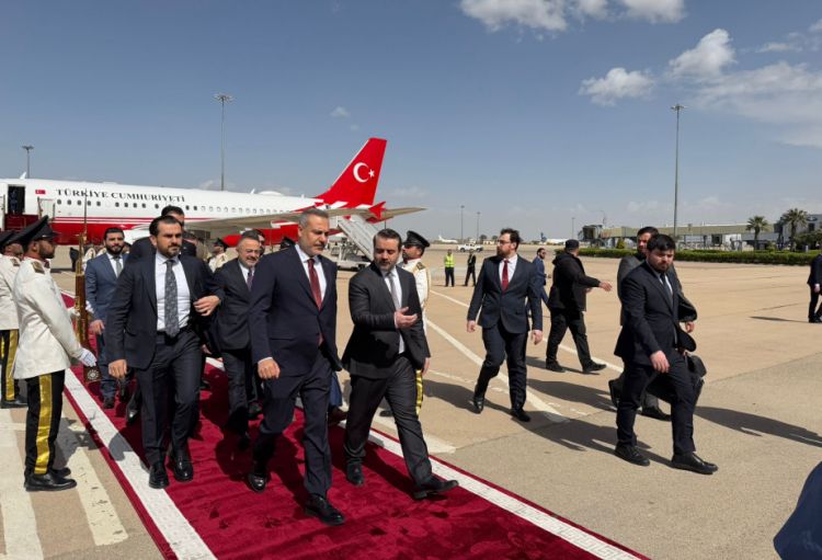 Türkiyənin XİN başçısı Suriyaya səfər edib