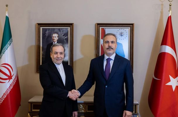 Fidanla Əraqçi müharibənin gedişatını müzakirə edib