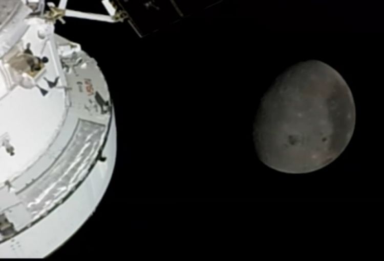 “Orion” kosmik gəmisi Aya uçuşunu başa vurub, Yerə qayıdır