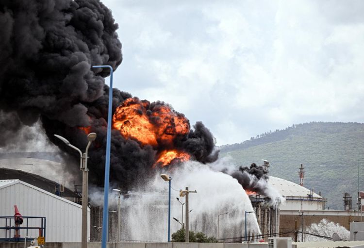 İsfahanda neft anbarı bombalanıb
