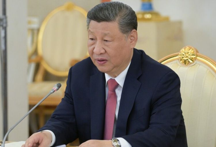 Si Cinpin Yaxın Şərq böhranı fonunda yeni enerji sisteminin qurulmasını təklif edib