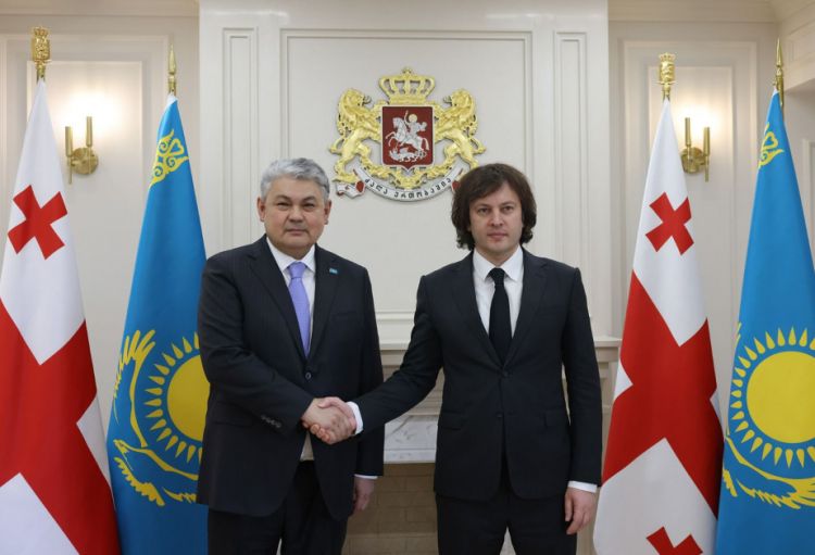Gürcüstan və Qazaxıstan rəsmiləri Orta Dəhlizin perspektivlərindən danışıblar