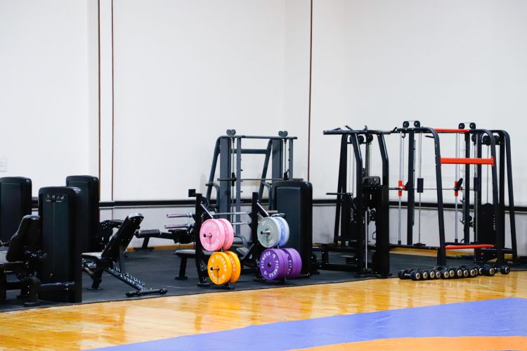 Naxçıvan Olimpiya İdman Kompleksində yeni trenajor alətləri quraşdırılıb<font color=red> - FOTOLAR</font>