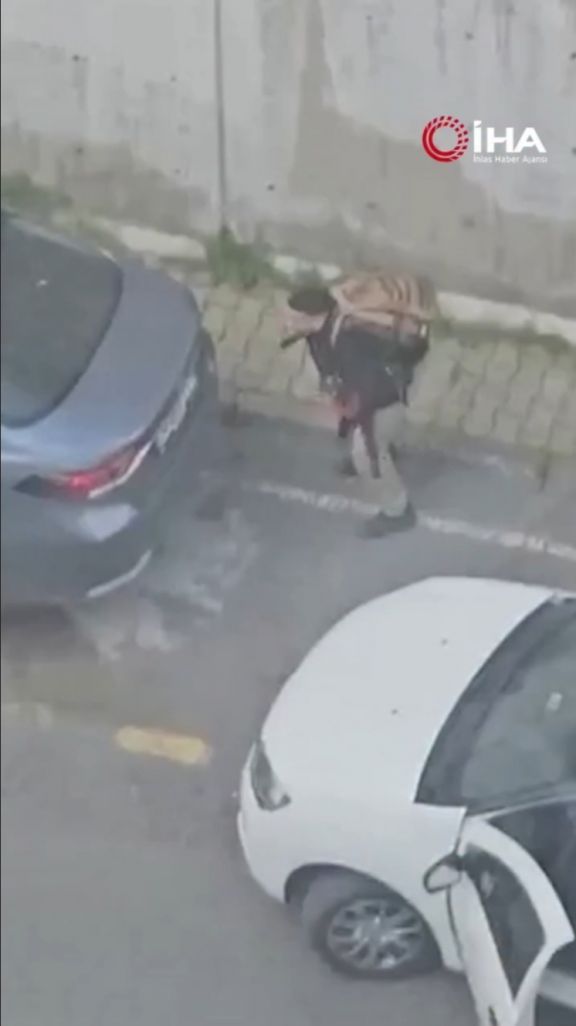 Mustafa Çiftçi: İstanbuldakı atışmada bir şübhəli öldürülüb, hücum edənlərin şəxsiyyəti müəyyənləşib