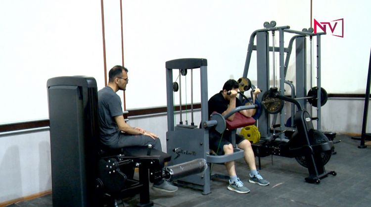 Naxçıvan Olimpiya İdman Kompleksində yeni trenajor alətləri quraşdırılıb<font color=red> - VİDEO</font>