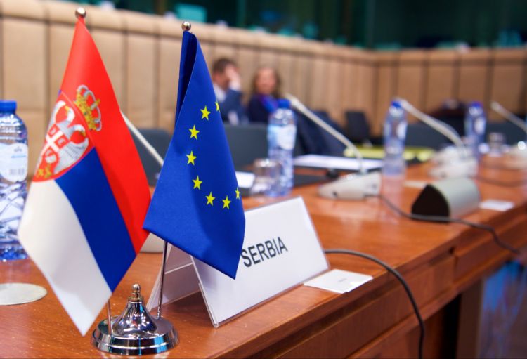 Media: Avropa Komissiyası Serbiyanı 1,5 milyard avroluq maliyyədən məhrum edə bilər