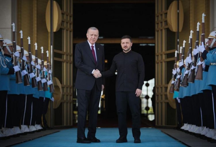 Zelenski Ukrayna və Türkiyənin böyük enerji layihəsində ortaq maraqları barədə danışıb