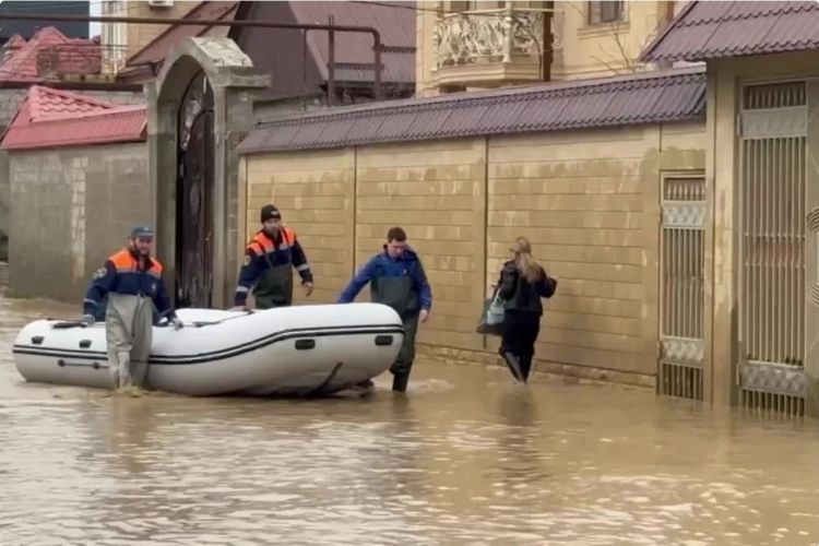 Dağıstanda güclü yağışlardan sonra 500-dən çox ev su altında qalıb