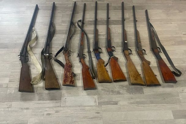 İki gündə qanunsuz saxlanılan 7 avtomat, 1 pulemyot aşkarlanıb