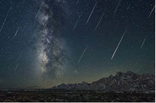 Astrofizika kafedrası: Aprelin sonunda meteor yağışı müşahidə ediləcək