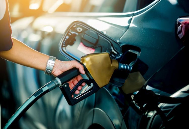 Azərbaycanda benzin və dizel yanacağı satışından əldə olunan gəlirlər 6 faizə yaxın artıb