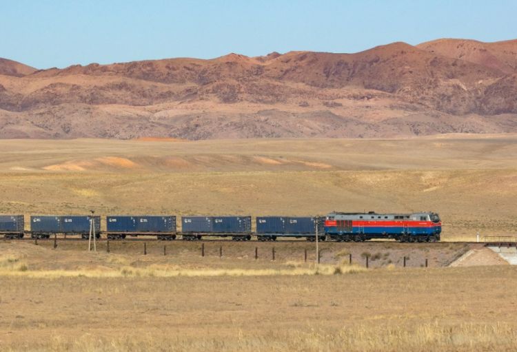 Orta Dəhlizlə konteyner daşımalarının həcmində 34 faizlik artım