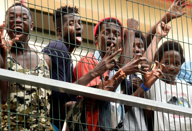 İspaniyada miqrantların leqallaşdırılması ilə bağlı fərman təsdiqlənib