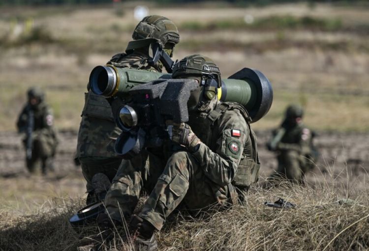 “Wall Street Journal”: Avropa ABŞ-nin NATO-dan çıxması ehtimalına qarşı ehtiyat planı hazırlayır