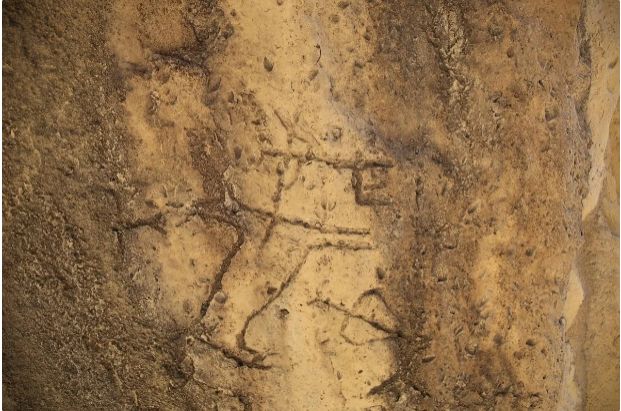 Qobustanda yeni qayaüstü təsvirlər aşkar olunub<font color=red> - FOTOLAR</font>