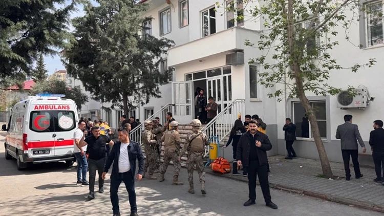 Türkiyədə məktəbə silahlı hücum olub, 9 nəfər ölüb, 20 yaralı var