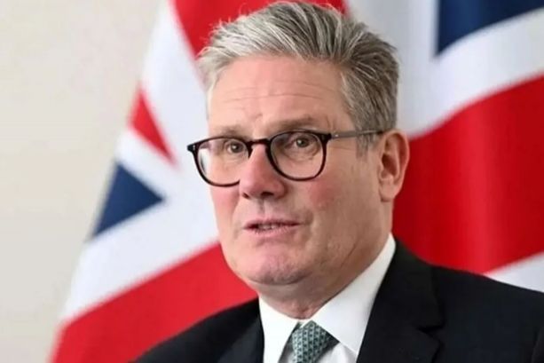 Britaniyanın Baş naziri sosial şəbəkə şirkətlərinə uşaqlarla bağlı çağırış edib