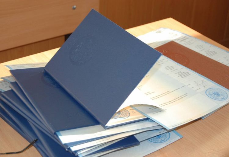 Azərbaycanda ilin ilk 3 ayında 200-dən çox şəxsin xarici diplomunu tanınmayıb