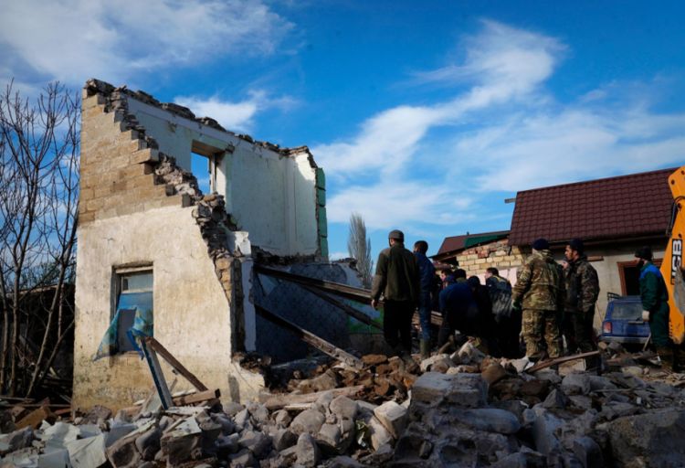 Dağıstanda qeyri-sabit hava şəraiti yüzə yaxın təhsil müəssisəsinə ziyan vurub