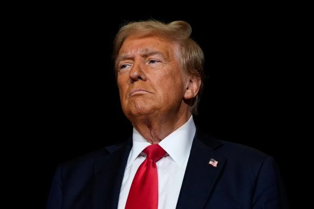 Tramp: ABŞ Baydenin dövründə dünyanın gülüş hədəfi idi