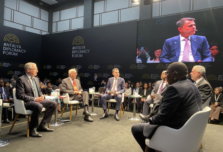 Prezidentin iqlim məsələləri üzrə nümayəndəsi: İqlim maliyyələşdirilməsinə daha çox iştirakçı və töhfəçi cəlb etməliyik