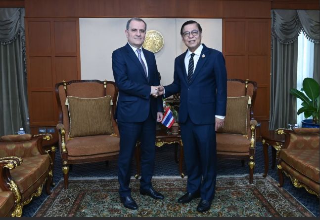 Ceyhun Bayramov tailandlı həmkarı ilə regional təhlükəsizliyi müzakirə edib<font color=red> - FOTOLAR</font>