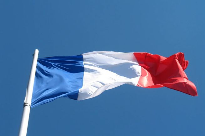 Fransa sərt büdcə qənaətinə keçir