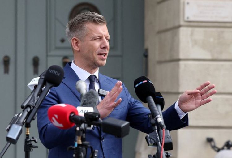 Peter Macyar Macarıstan prezidentini istefa ilə hədələyib