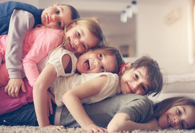 Azərbaycanda 3 minə yaxın beşdən çox uşağı olan qadın var