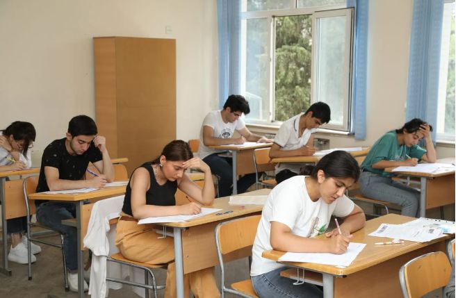 Həftəsonu 55 mindən çox şagird buraxılış imtahanı verəcək