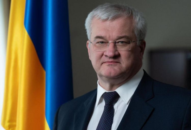 Ukrayna XİN: Zelenski Rusiya və Belarus istisna olmaqla, istənilən yerdə Putinlə görüşməyə hazırdır