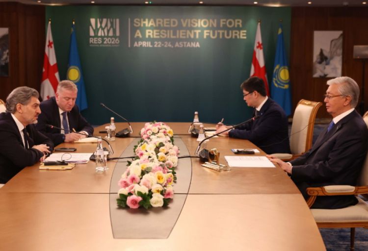 Gürcüstan və Qazaxıstan prezidentləri Orta Dəhlizdən danışıblar