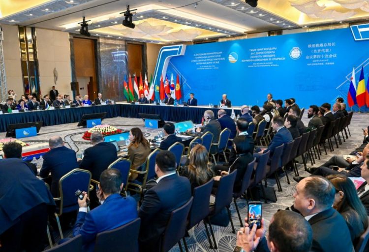 Qazaxıstan yaxın dörd ildə 5 min kilometrlik dəmir yolu inşa edəcək