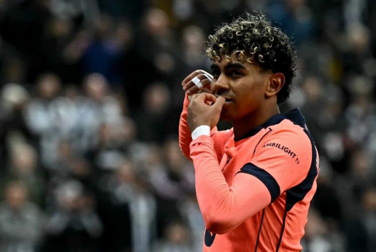 "Barselona" Lamin Yamalın mövsümü erkən başa vurduğunu açıqlayıb