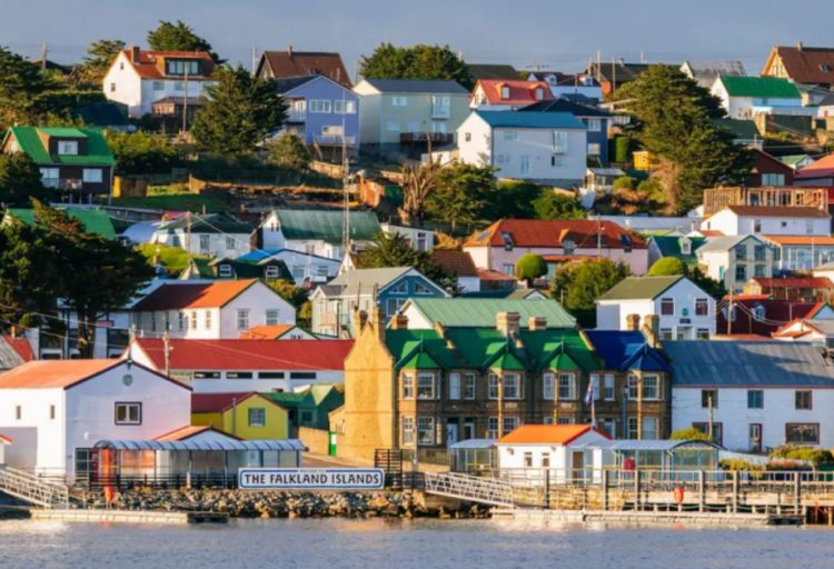 Baş nazirin ofisi: Folklend adalarının suverenliyi Böyük Britaniyaya məxsusdur