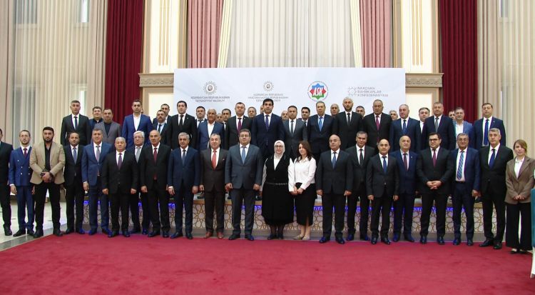 Naxçıvanda “Sahibkarlar Günü”nə həsr olunmuş tədbir keçirilib<font color=red> - VİDEO</font>