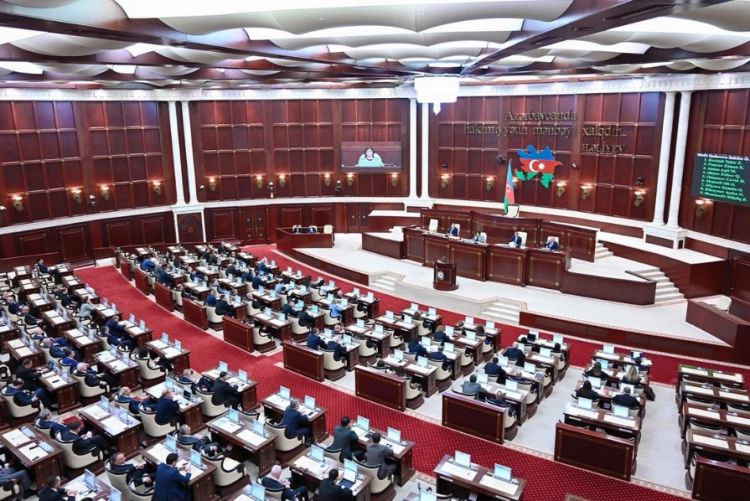 Milli Məclis MSK-nın yeni tərkibini təsdiqləyib
