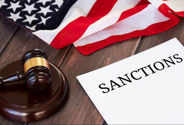 ABŞ Çinin ən böyük özəl neft emalı zavodunu sanksiya siyahısına salıb