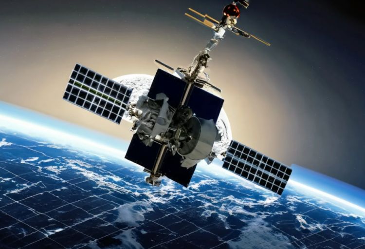 Cənubi Koreya hərbi müşahidə peyklərinin istismarına başlayır