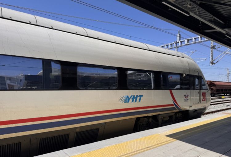 Türkiyə-Avropa yüksəksürətli dəmir yolu qatarının ilk sınağına başlanılıb