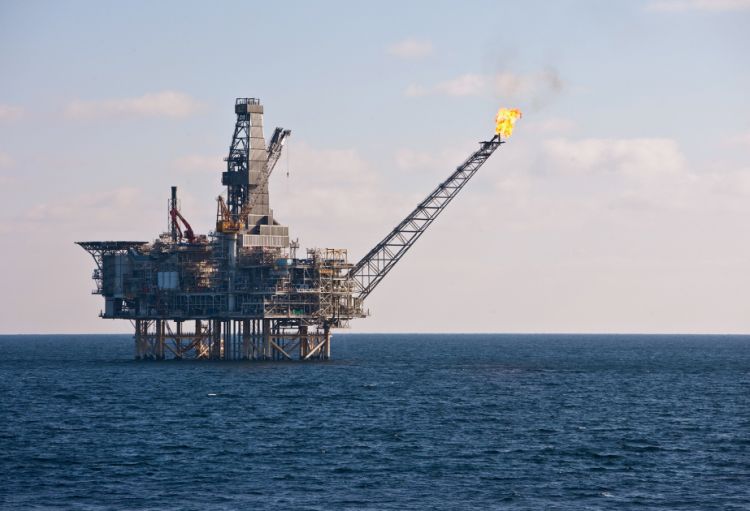 Azərbaycan nefti 122 dollara satılıb