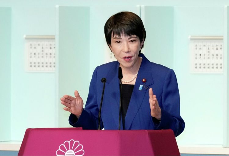 Yaponiyanın Baş naziri İran Prezidentini Hörmüz boğazından gəmilərin təhlükəsiz keçidini təmin etməyə çağırıb