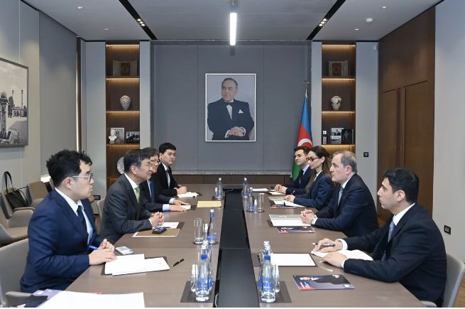 Ceyhun Bayramov Koreya rəsmisini bölgədəki sülh prosesi barədə məlumatlandırıb<font color=red> - FOTOLAR</font>