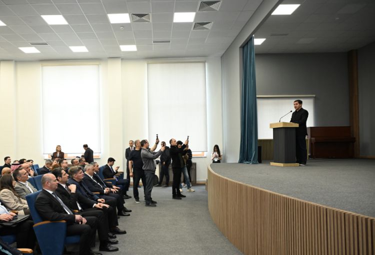 Prezidentin köməkçisi: WUF13 beynəlxalq təcrübə mübadiləsi və qlobal dialoq üçün mühüm platforma olacaq