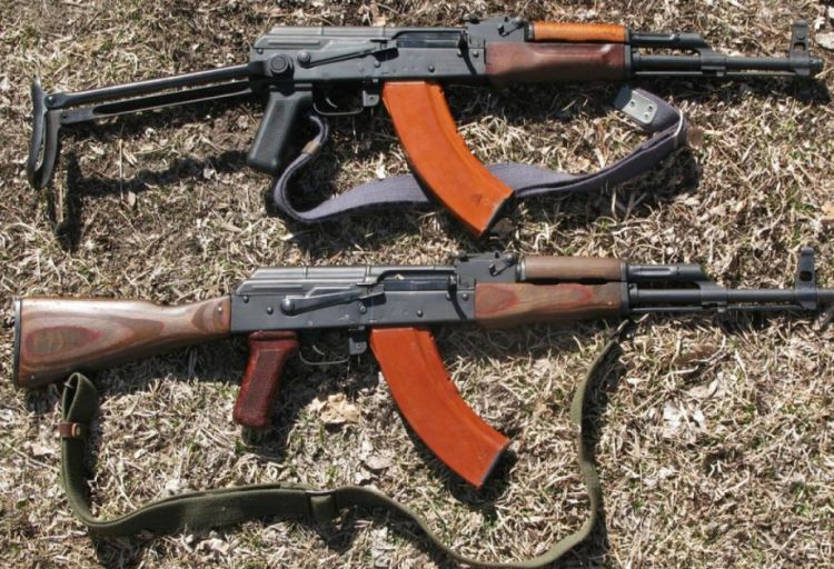 Polis əməkdaşları ötən gün 3 avtomat, 1 tapança, 3 tüfəng aşkar edərək götürüblər